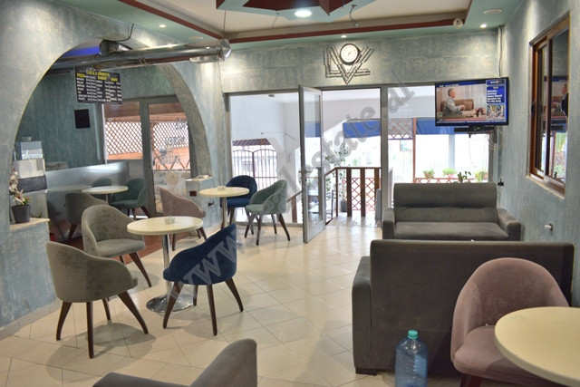 Ambient tregtar me qira ne zonen e Paskuqanit ne Tirane